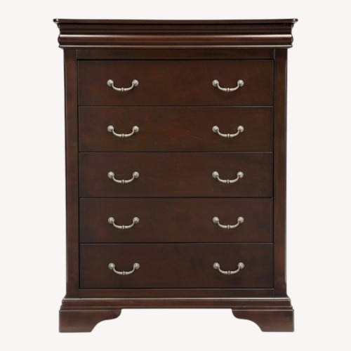 Used Men's 5 Drawers Dresser  for sale on AptDeco