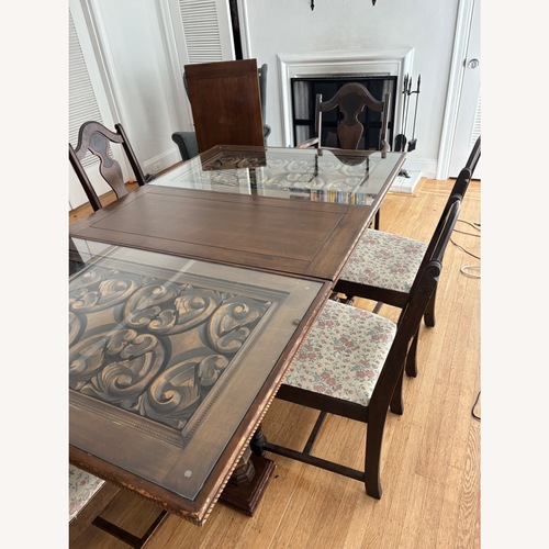Used Wood Dining Sets for sale on AptDeco