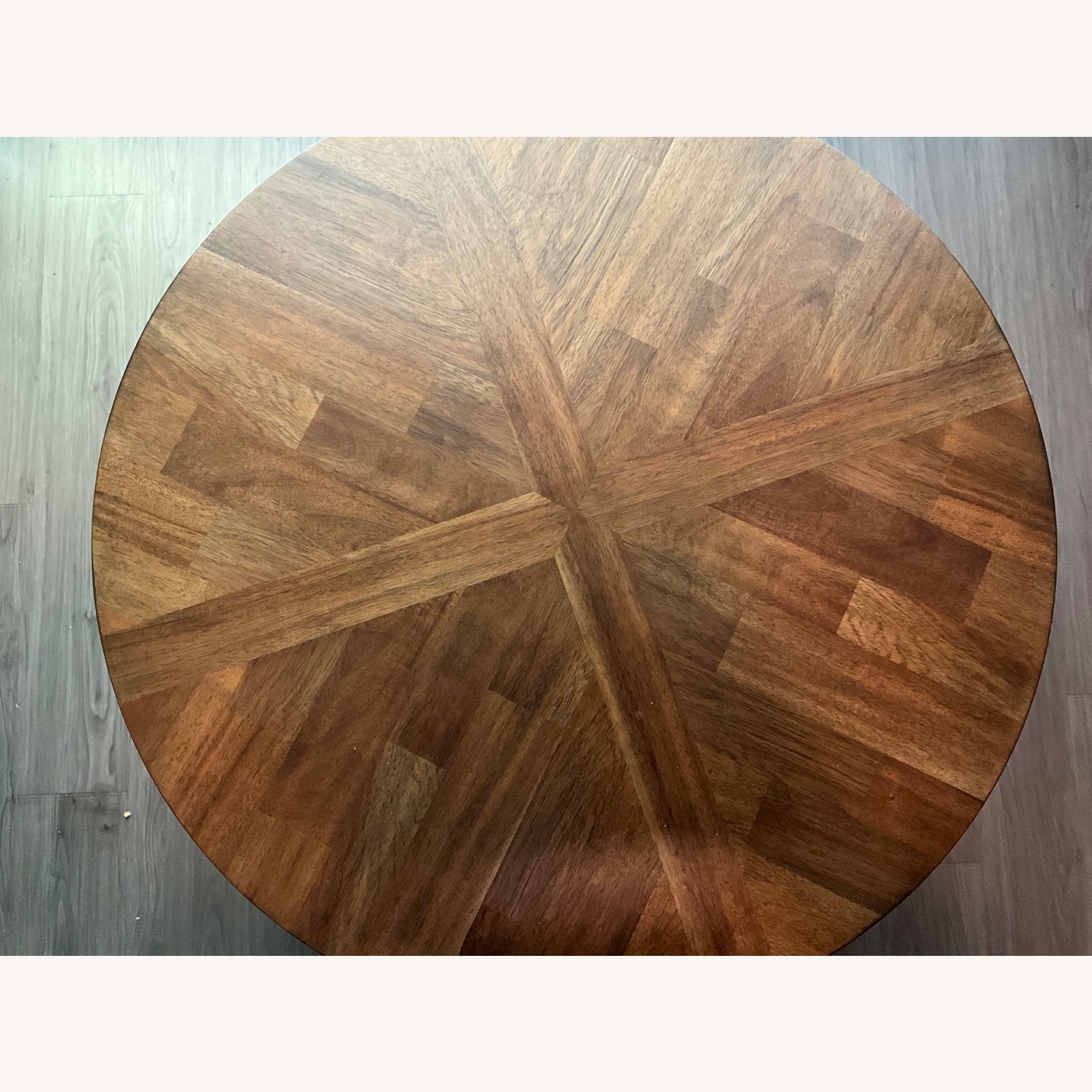 Ashley Roybeck 3 Piece Table Set - image-3