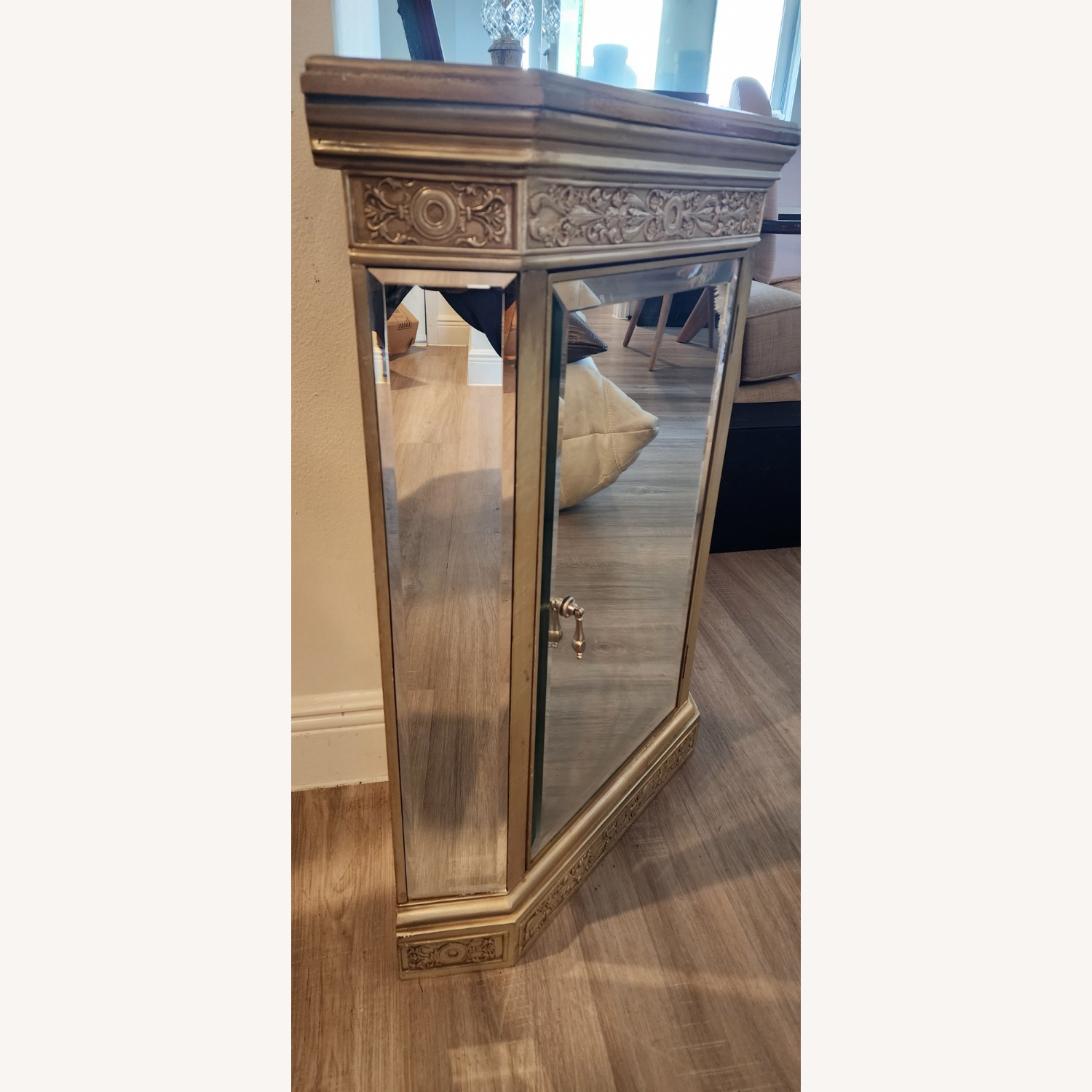 Neiman Marcus (Horchow) With Storage - image-2