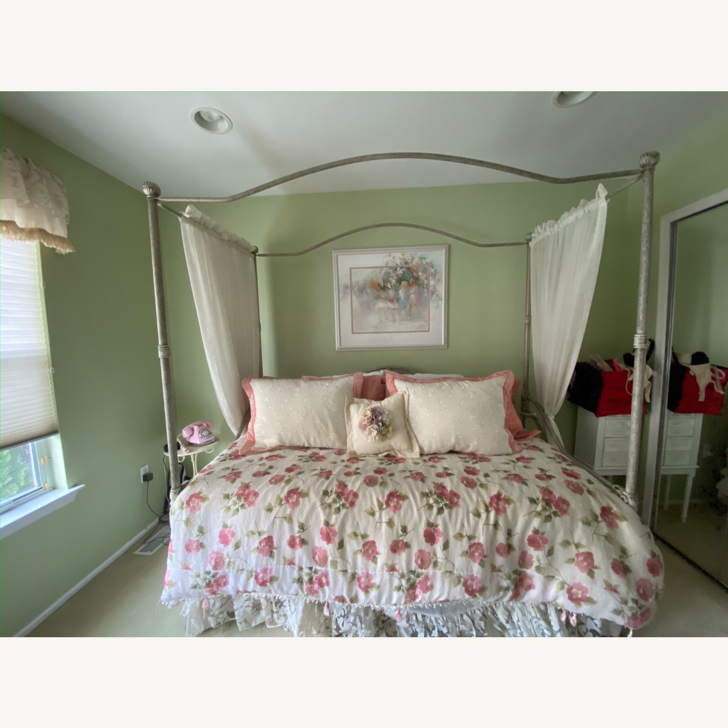 Antique White Metal Canopy Daybed - image-7