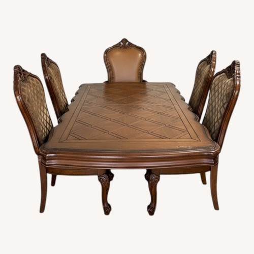 Used Dining Sets  for sale on AptDeco
