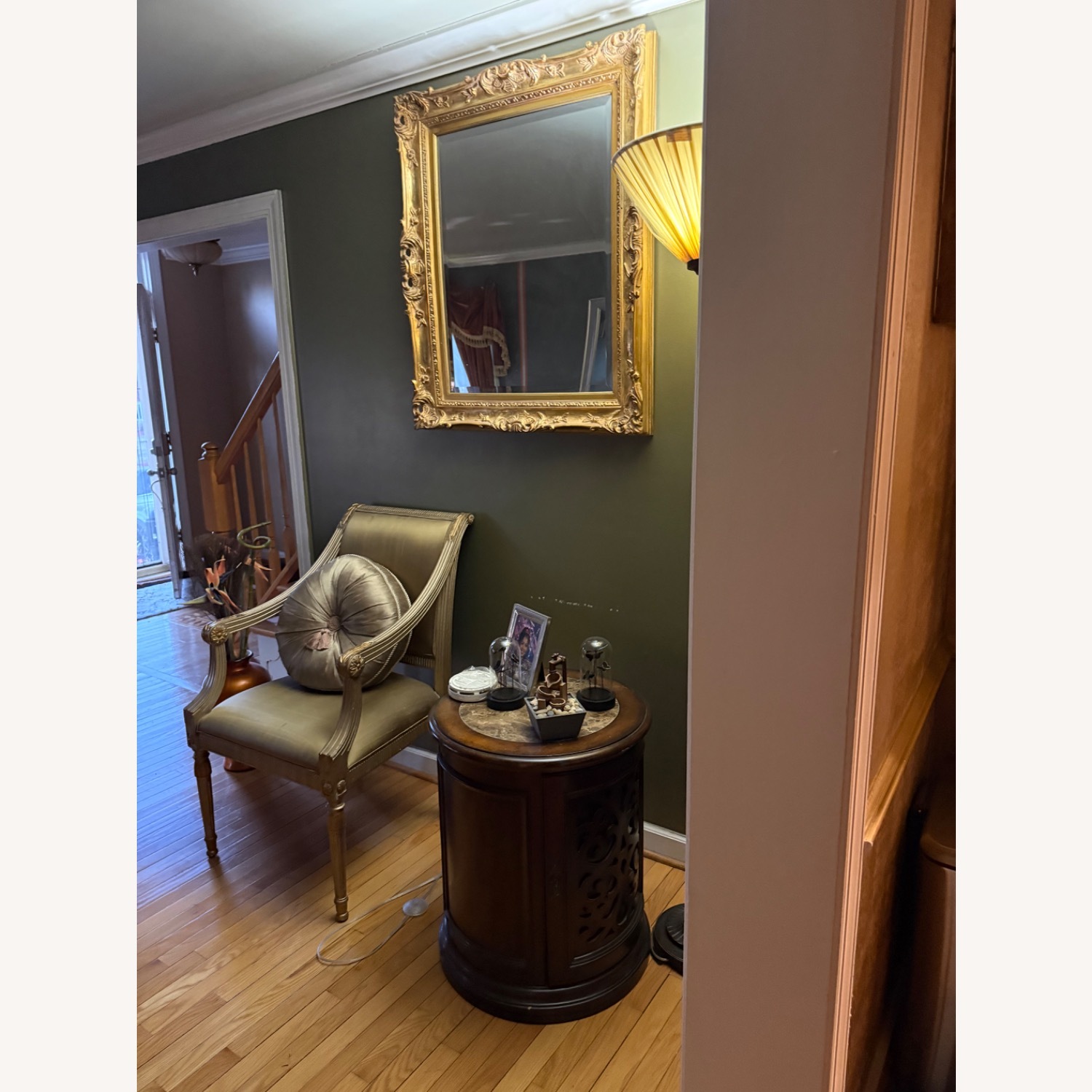 Vintage/Antique Gold 3+ Seater Sofa - image-1