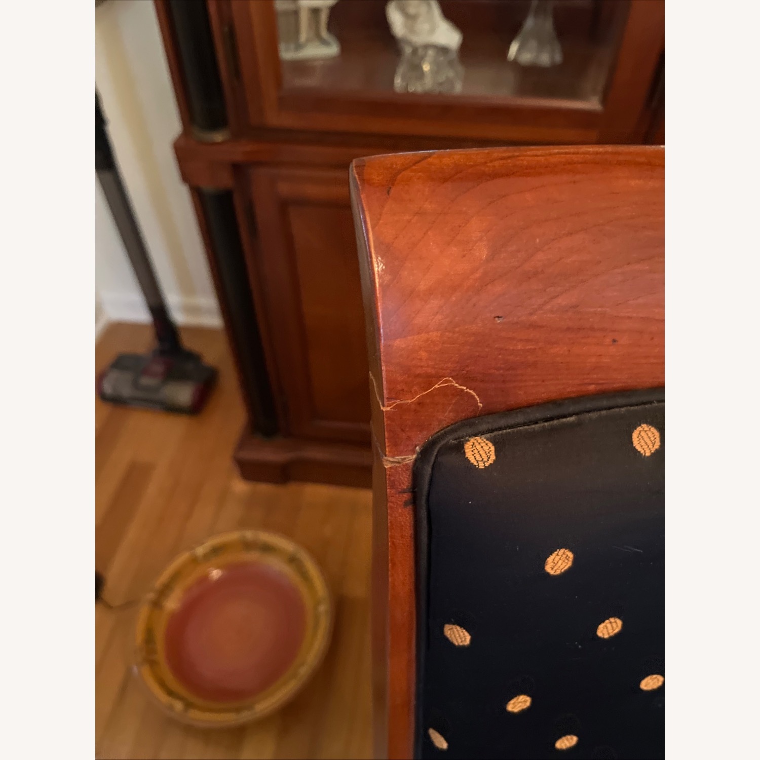 Ethan Allen Medallion Dark Brown Wood Dining Set - image-13