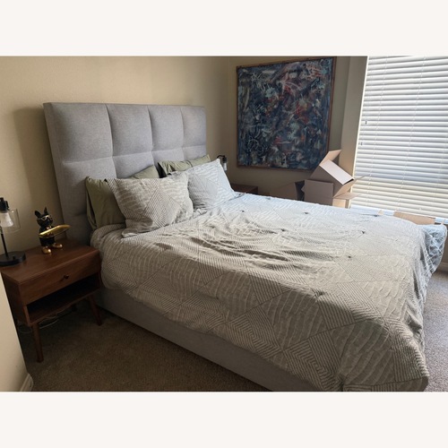 Used Queen Bed for sale on AptDeco