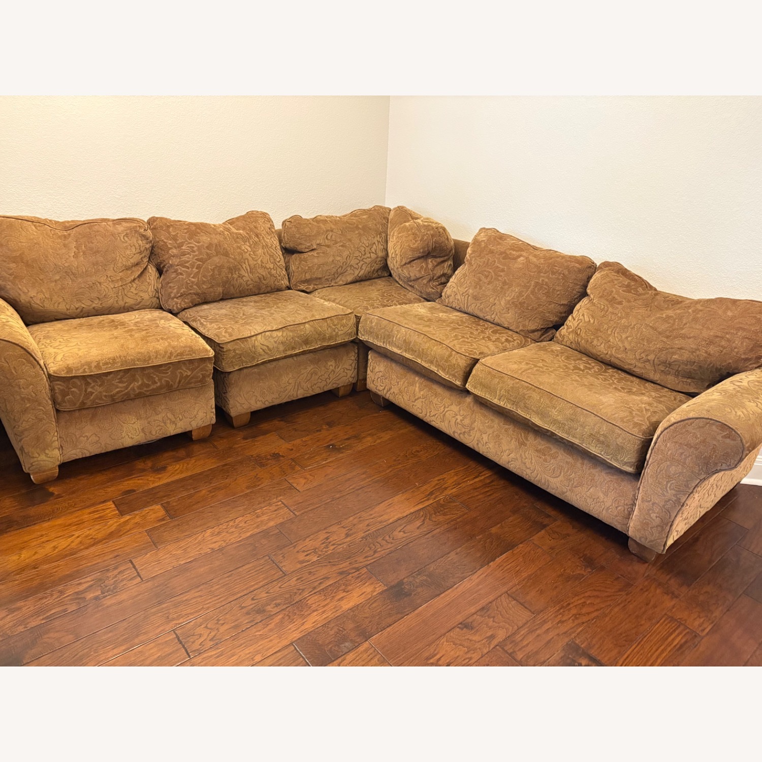 Vintage Beige Damask Sectional - image-6