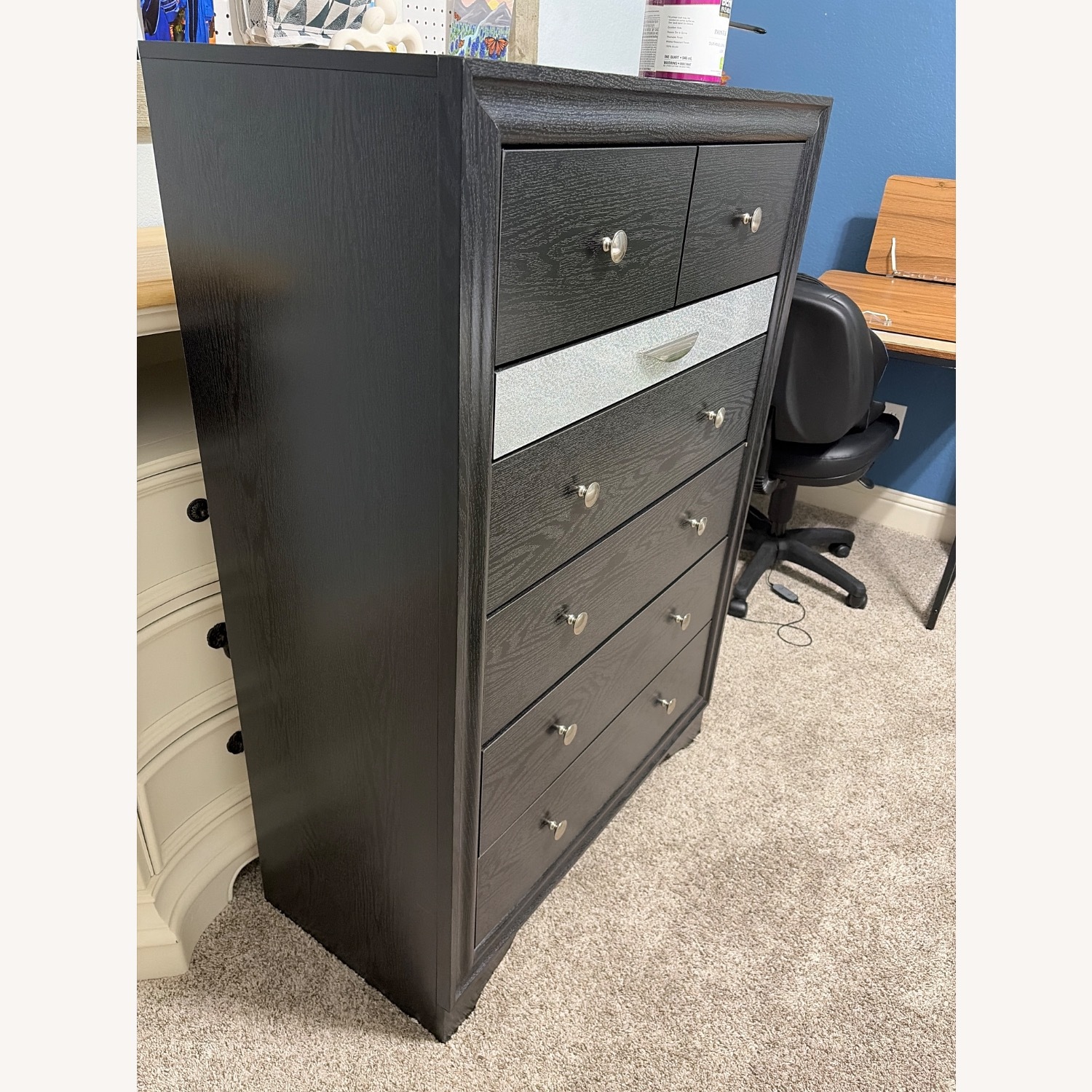 Miranda Modern 5-Drawer Chest Silver Panel, Solid Wood - image-2