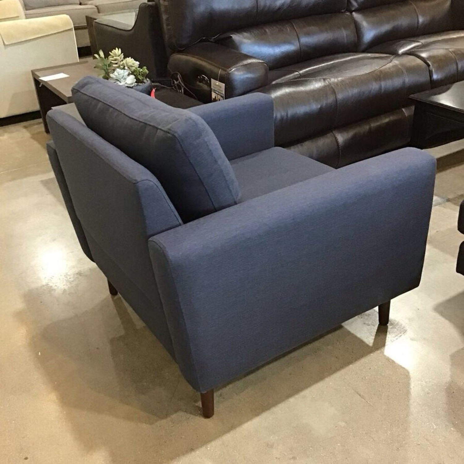 Nomad Plus Chair Navy - image-8