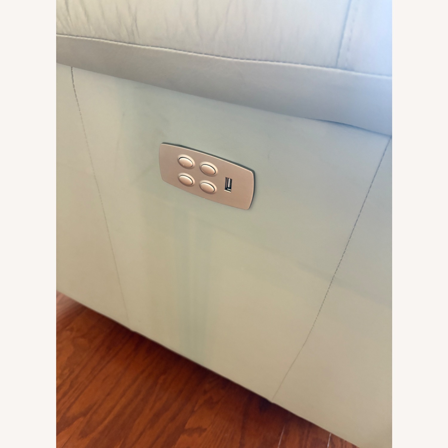 La-Z-Boy 3+ Seater Sofa - image-4