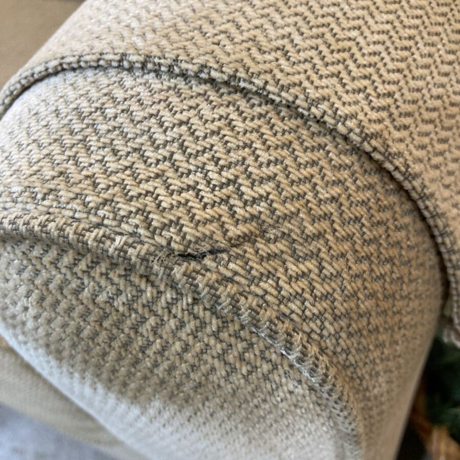 La-Z-Boy Upholstered Light Brown 2-Seat Loveseat - image-7