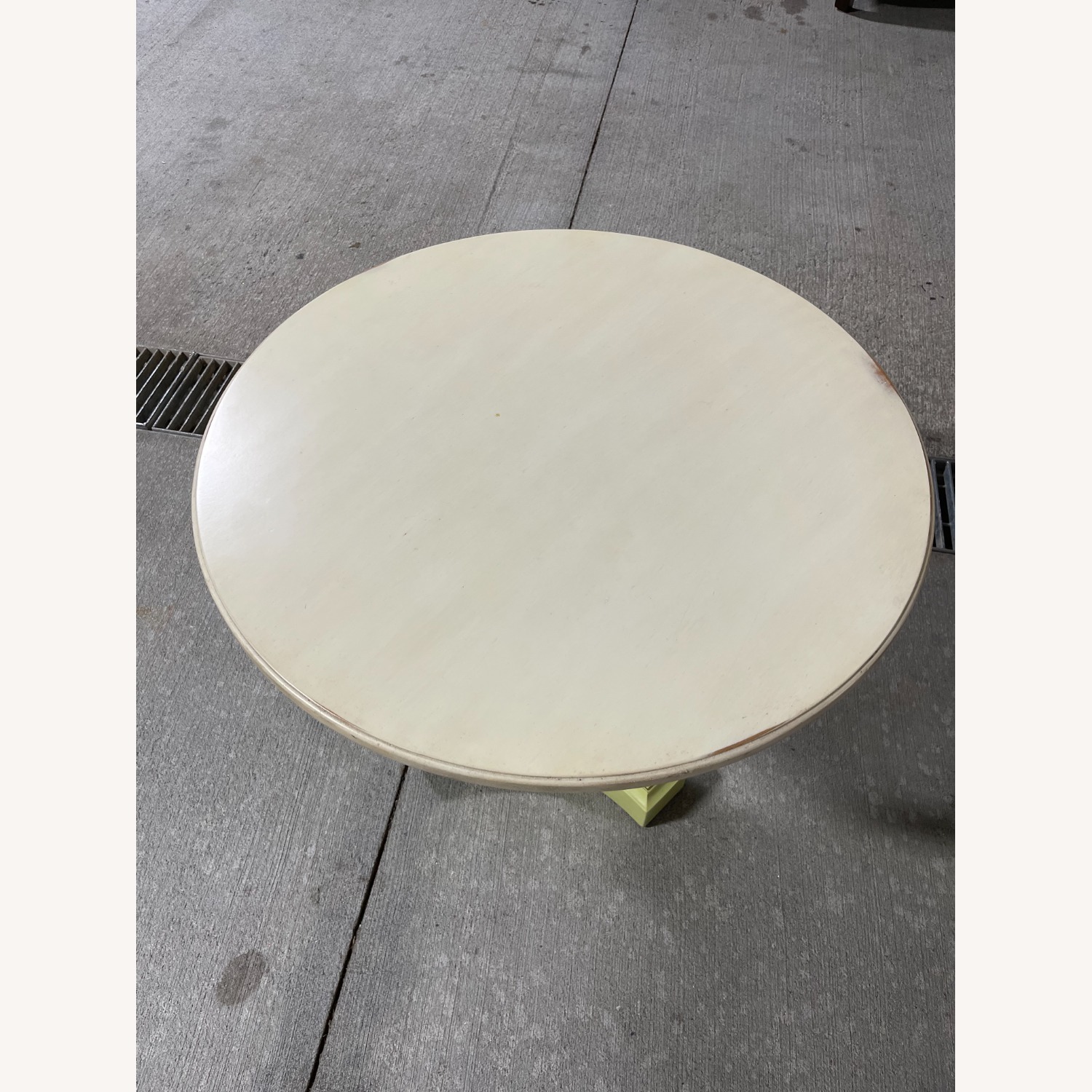 Lime Color Pedestal End or Side Table White Top - image-4