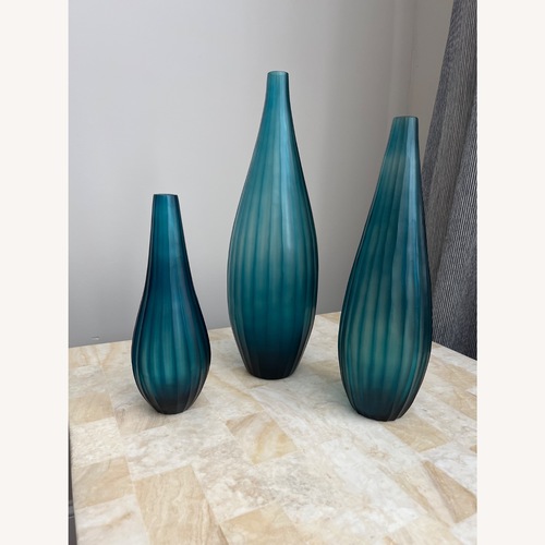 Used Ethan Allen Teal Rubbed Vase Blue Décor for sale on AptDeco