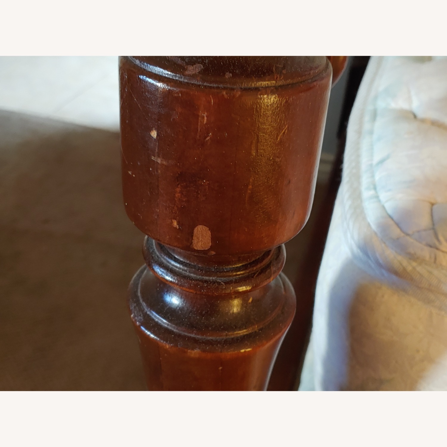 Antique 4-Poster - Full Size - image-7