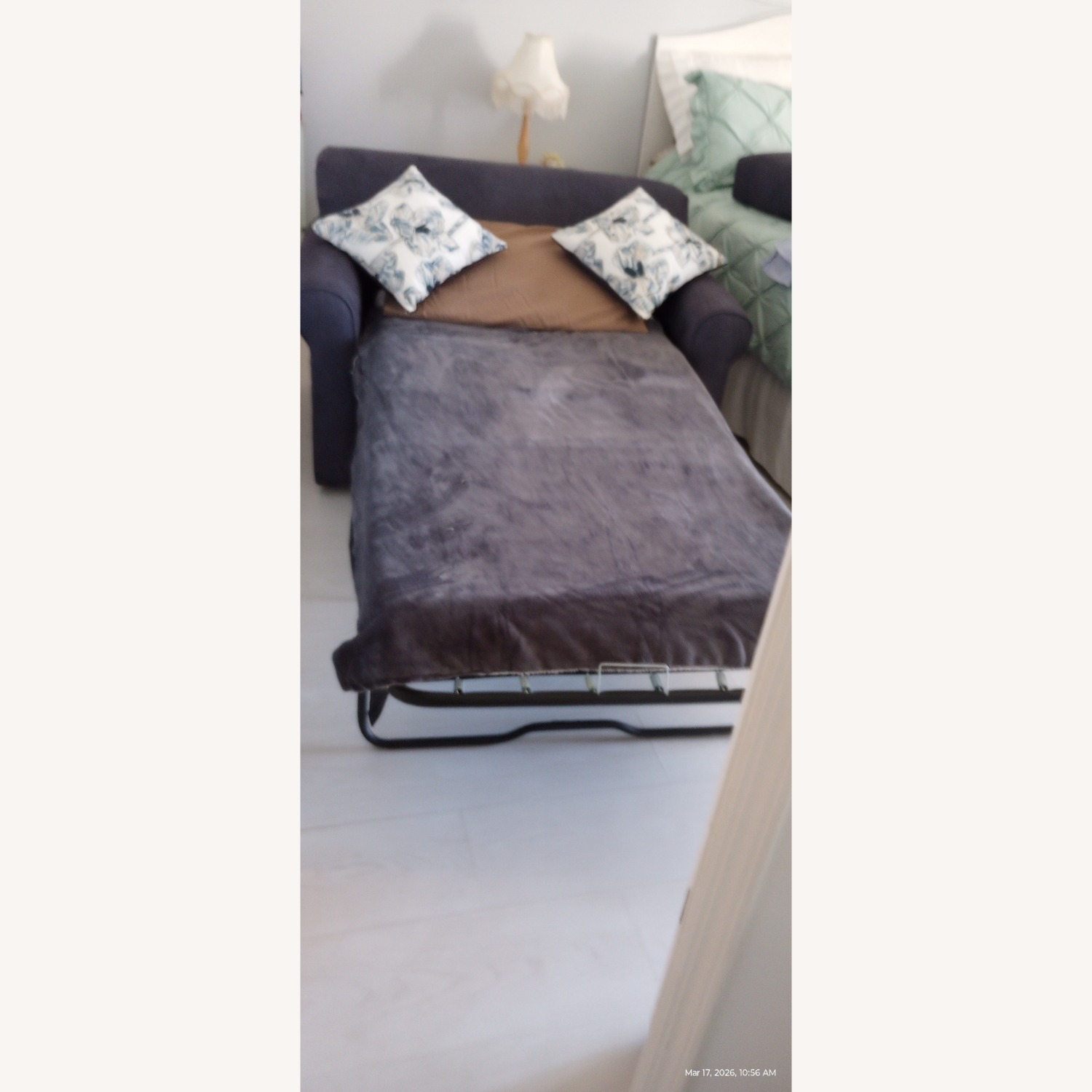 Sleeper Chair W Gel Mattress - image-2