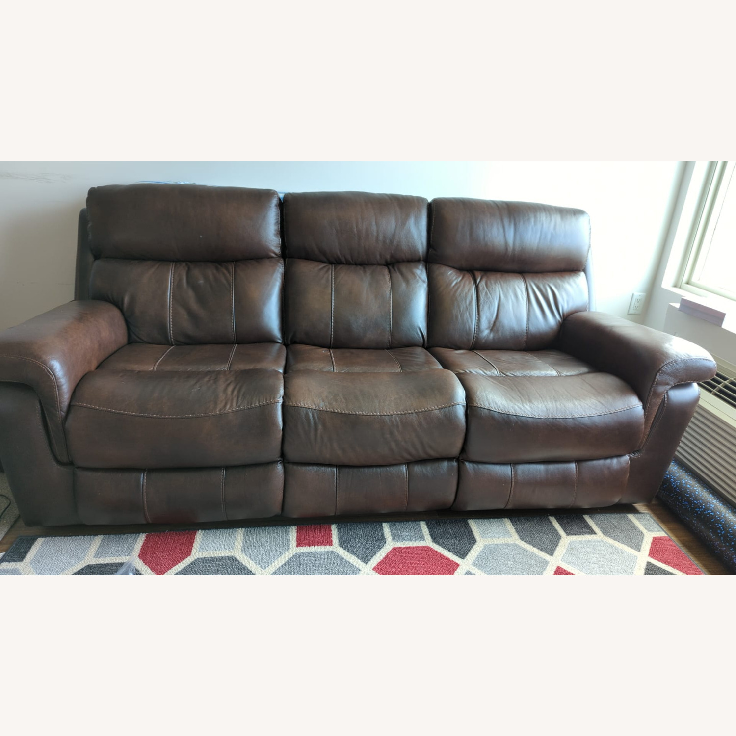 Glory Furniture power-recliner 3 Seater - image-5