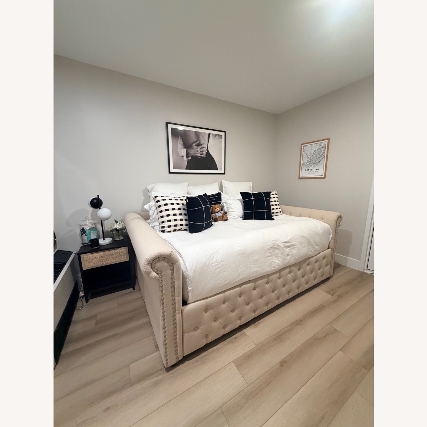 Wayfair Michelle Upholstered Queen Size Daybed - image-4