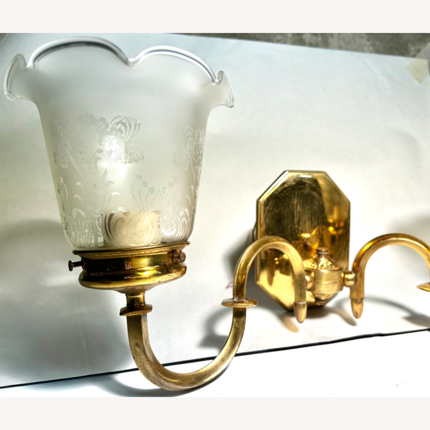 Metal Wall Lamp - image-2