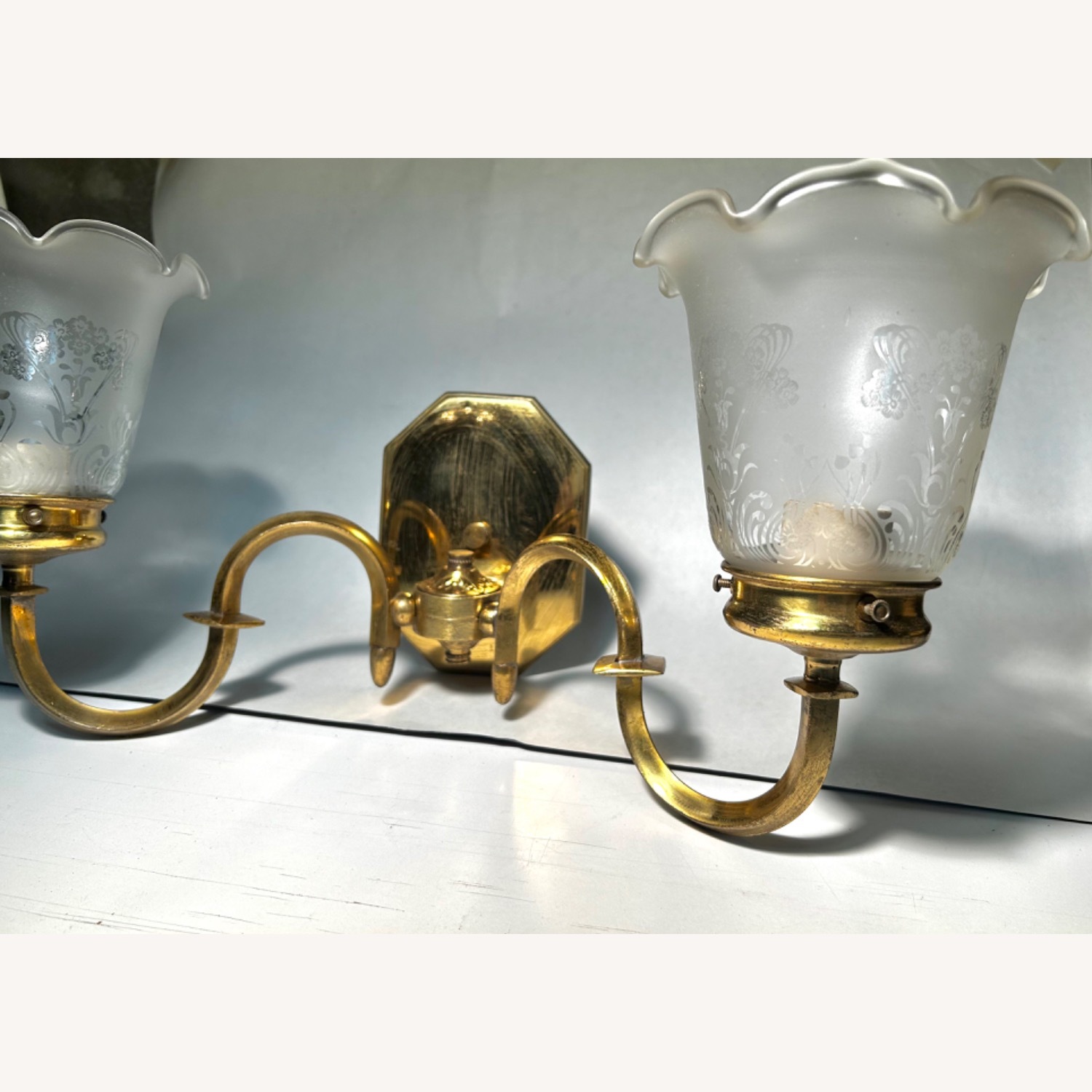 Metal Wall Lamp - image-3