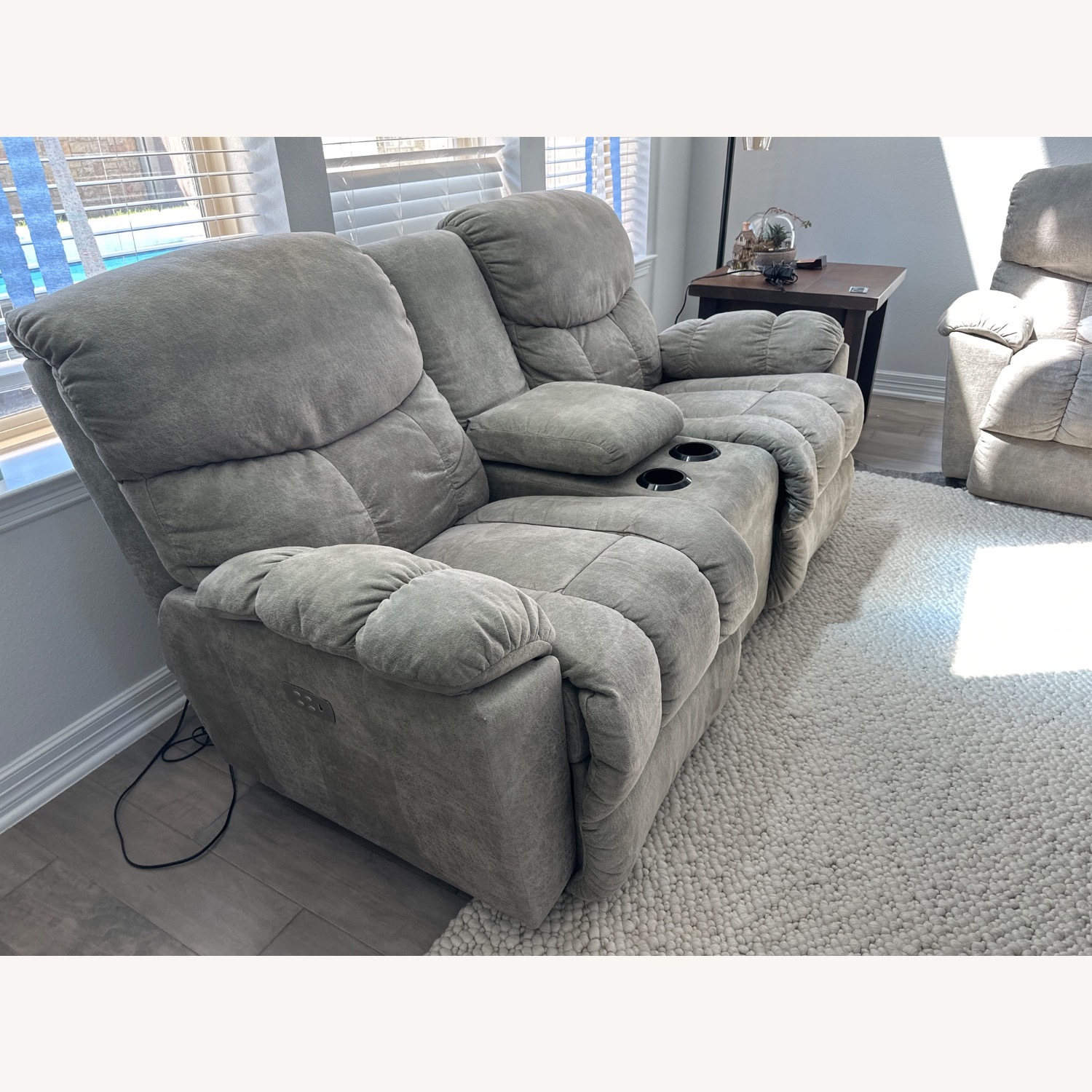 La-Z-Boy Morrison Light Gray Fabric Loveseat - image-3