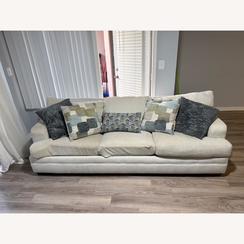 Used Rooms To Go Fabric Sleeper Sofa for sale on AptDeco