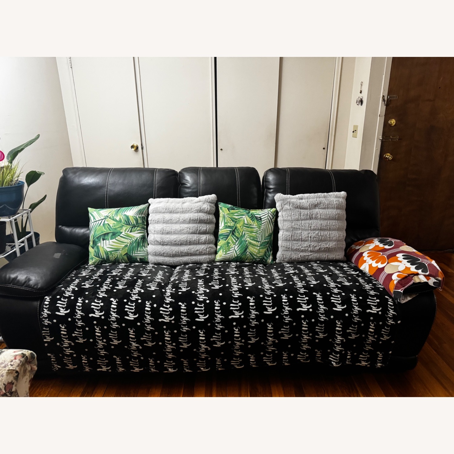 Raymour & Flanigan Black Leather 3+ Seater Sofa - image-3