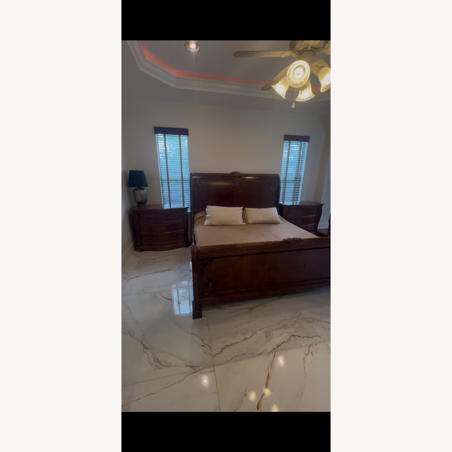 Hooker Furniture King Sleigh Bed  - image-1