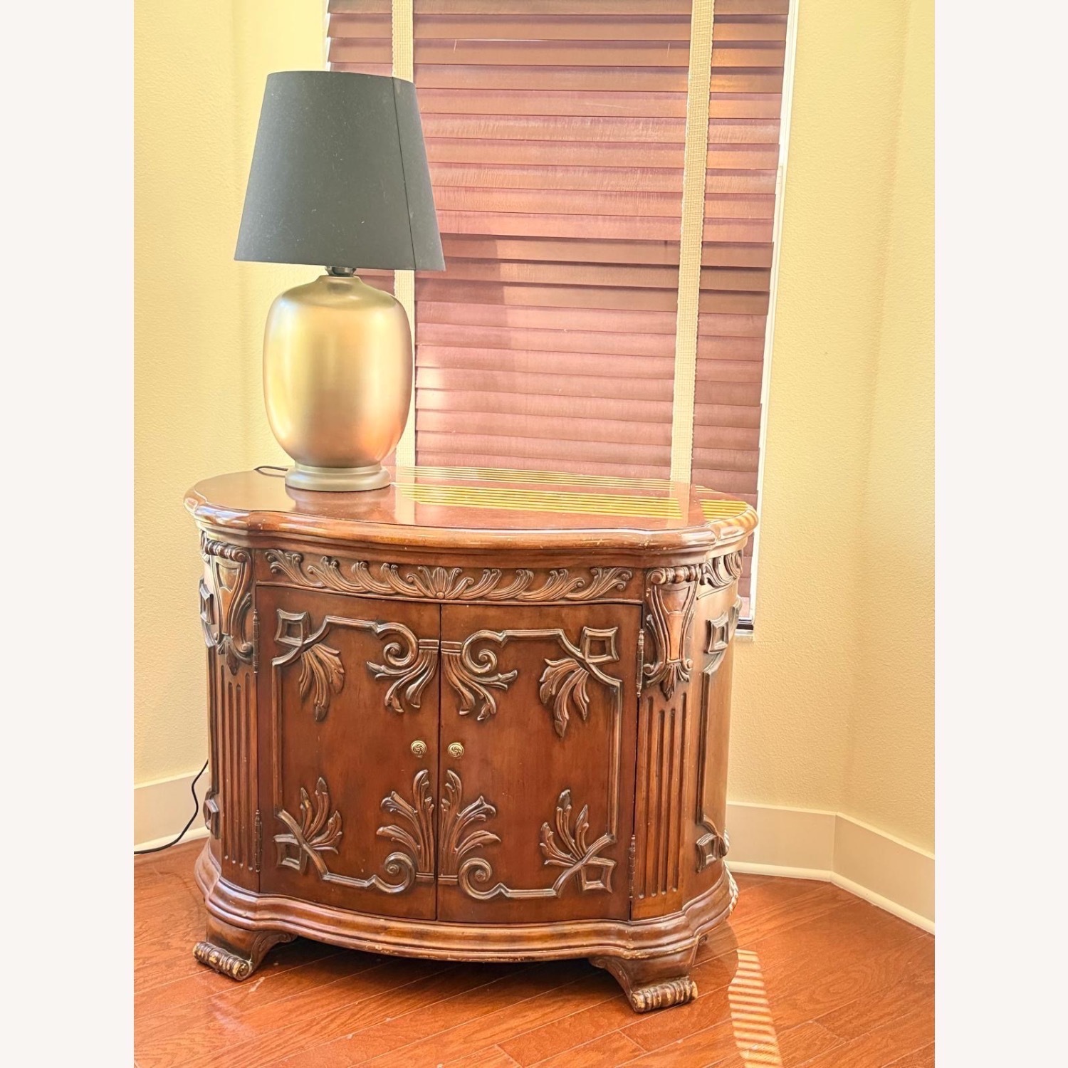 Hooker Furniture Corporation Chest - image-1