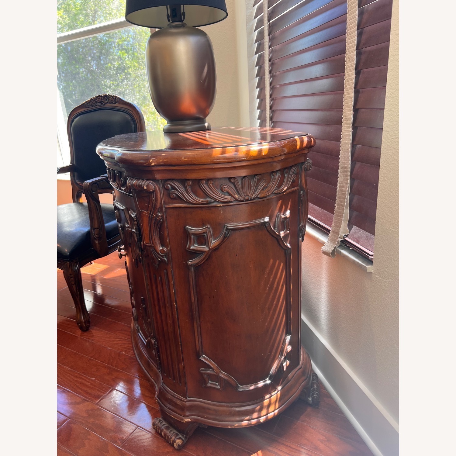 Hooker Furniture Corporation Chest - image-3