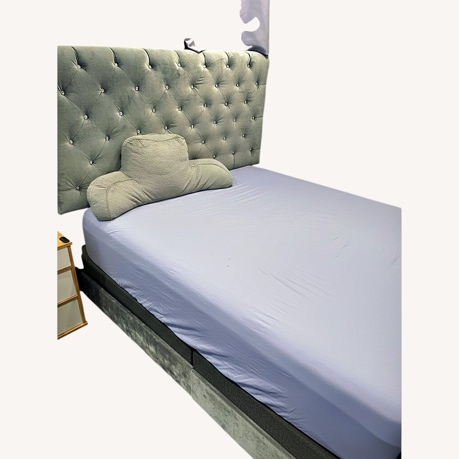 Raymour & Flanigan Headboard - image-4