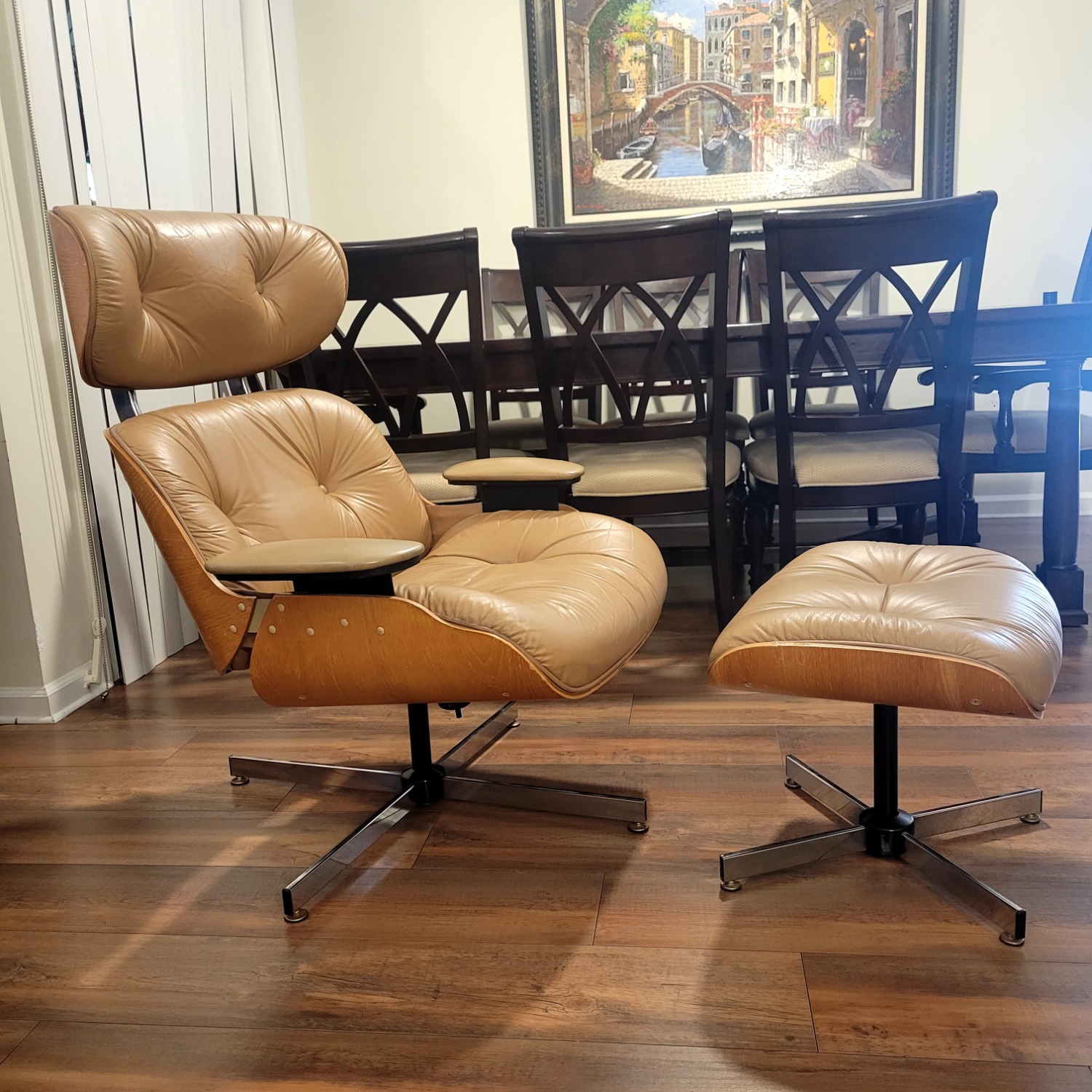 Light Brown Leather Accent Chair - image-3