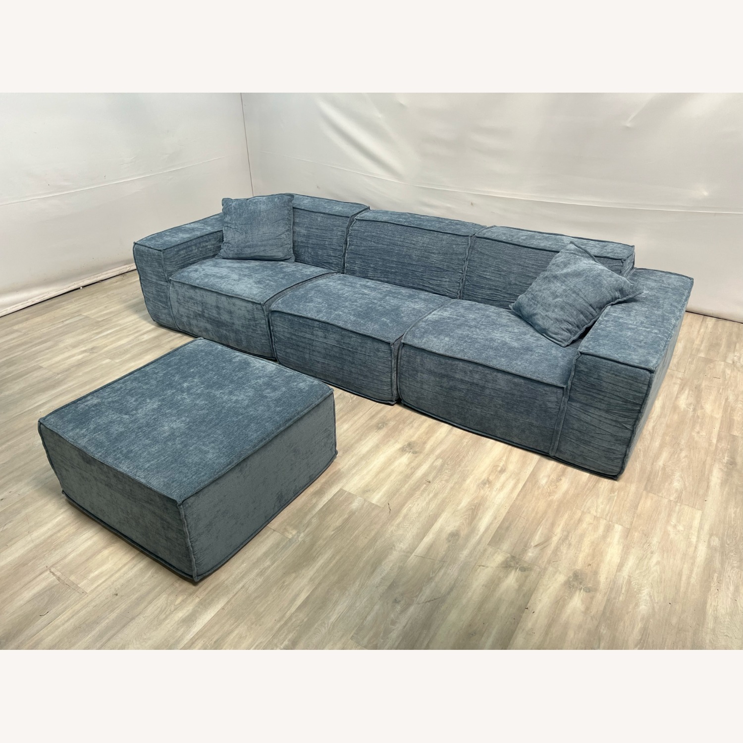 Rove Lab M1 Sofa Sectional and Ottoman - Blue - image-9