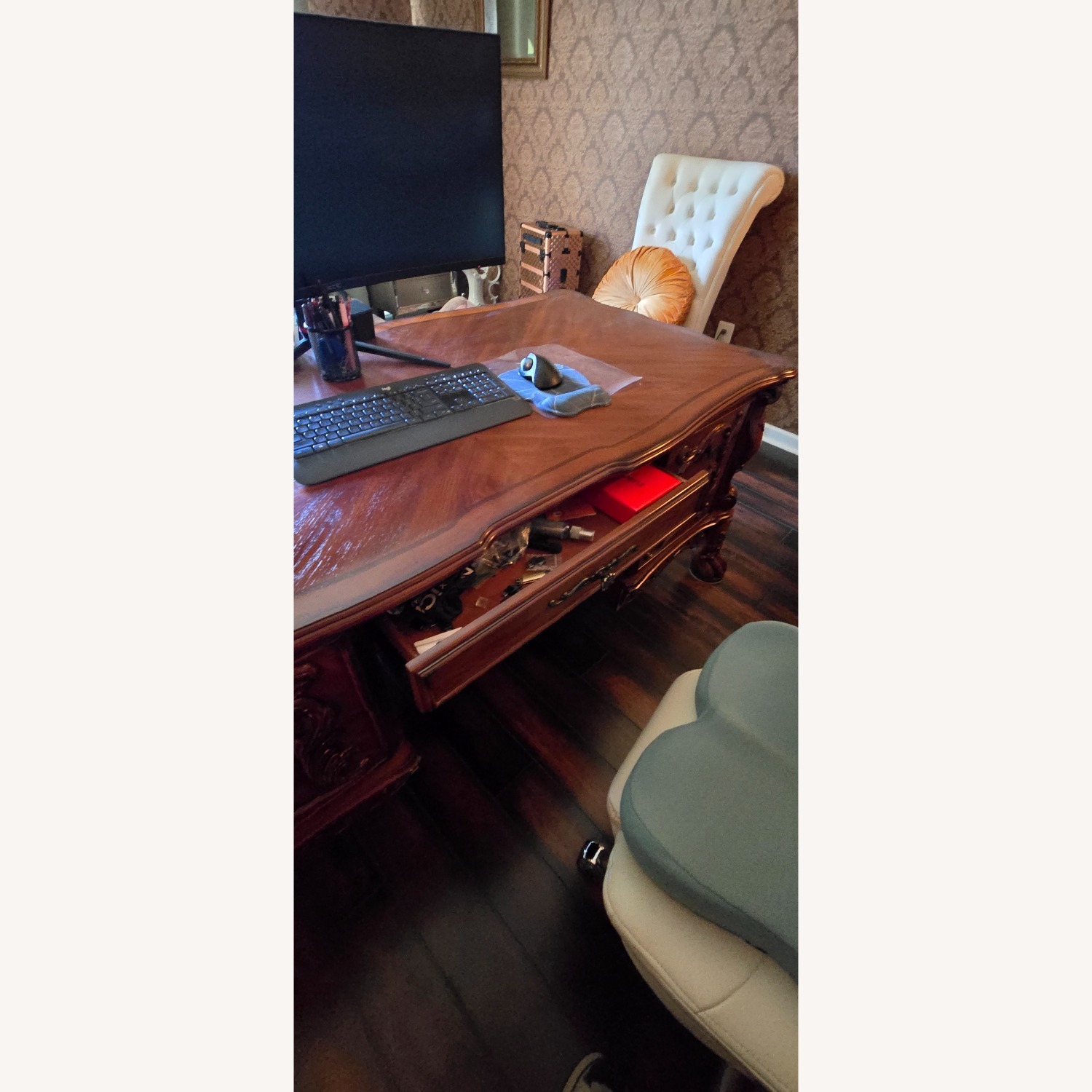 ACME Dresden Executive Desk & Chair - image-6