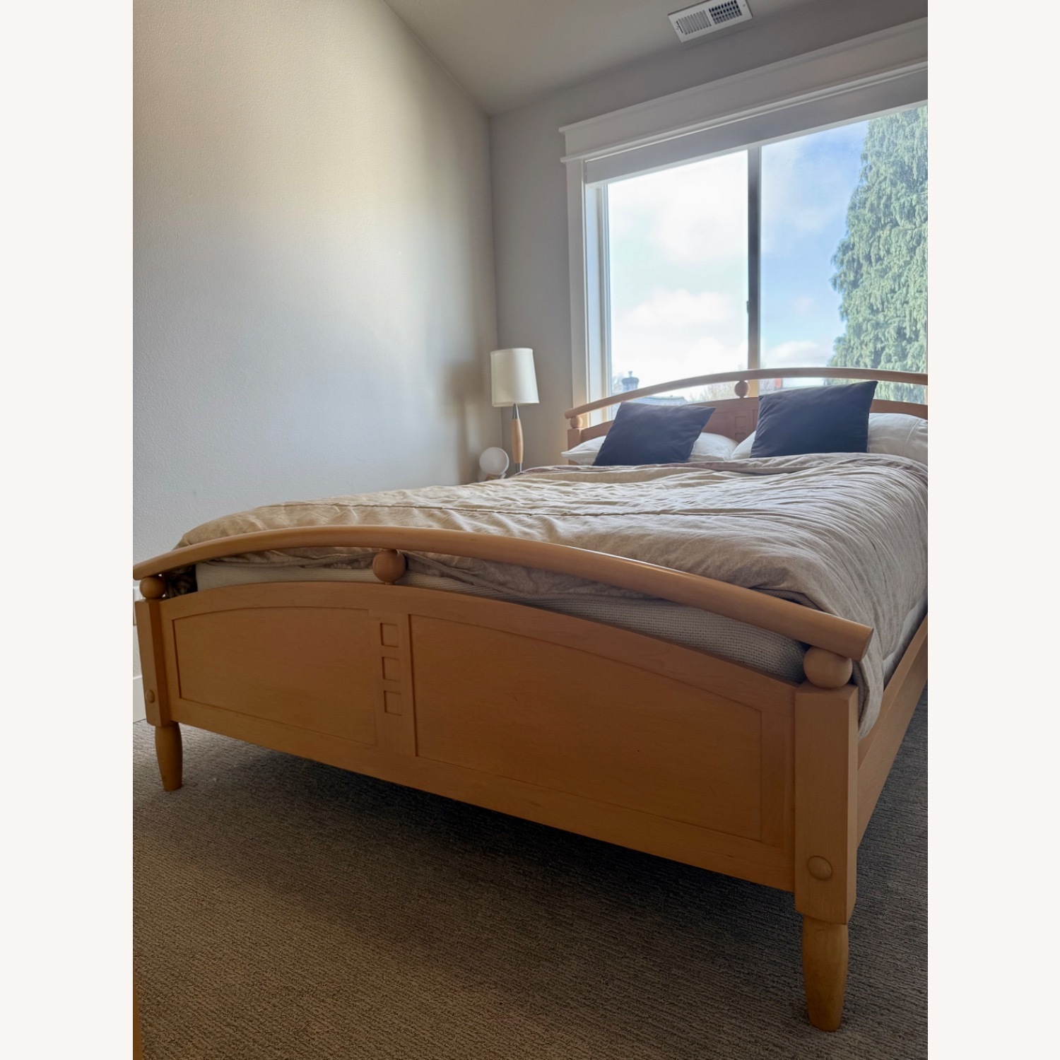 Ethan Allen Light Brown Wood Queen Bed - image-4