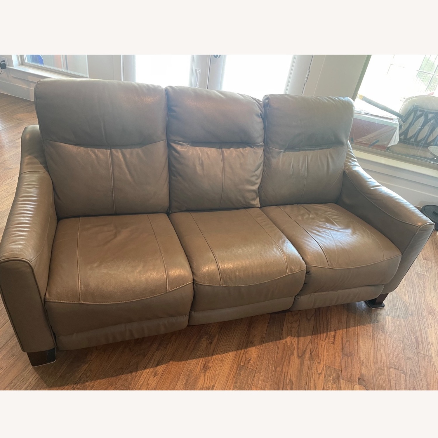 Flexsteel Latitudes Light Brown Leather Power Sofa - image-3