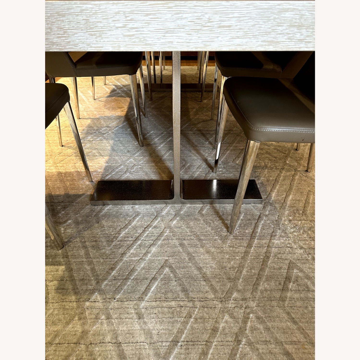 Bernhardt Solaria Dining Table - image-4