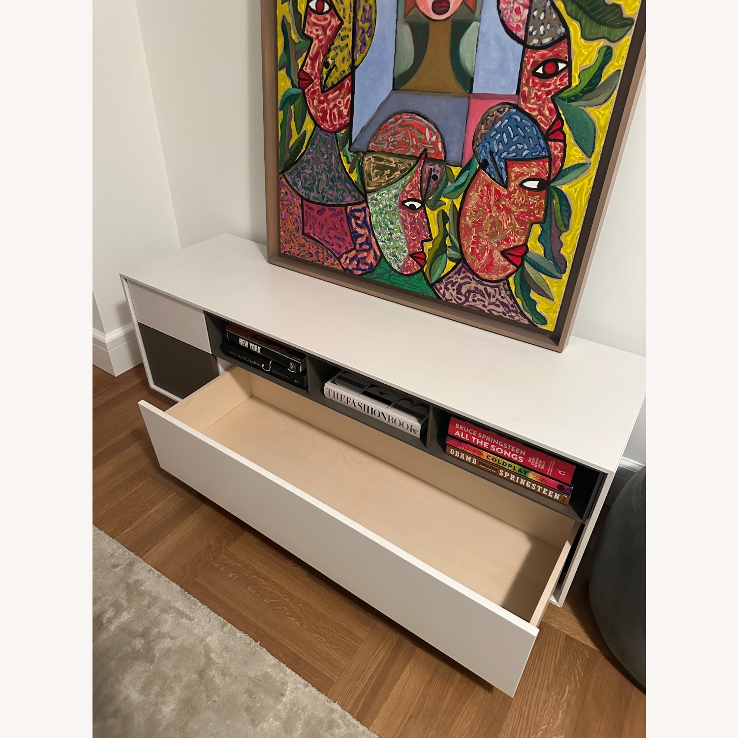 White Lacquer Sideboard - image-4