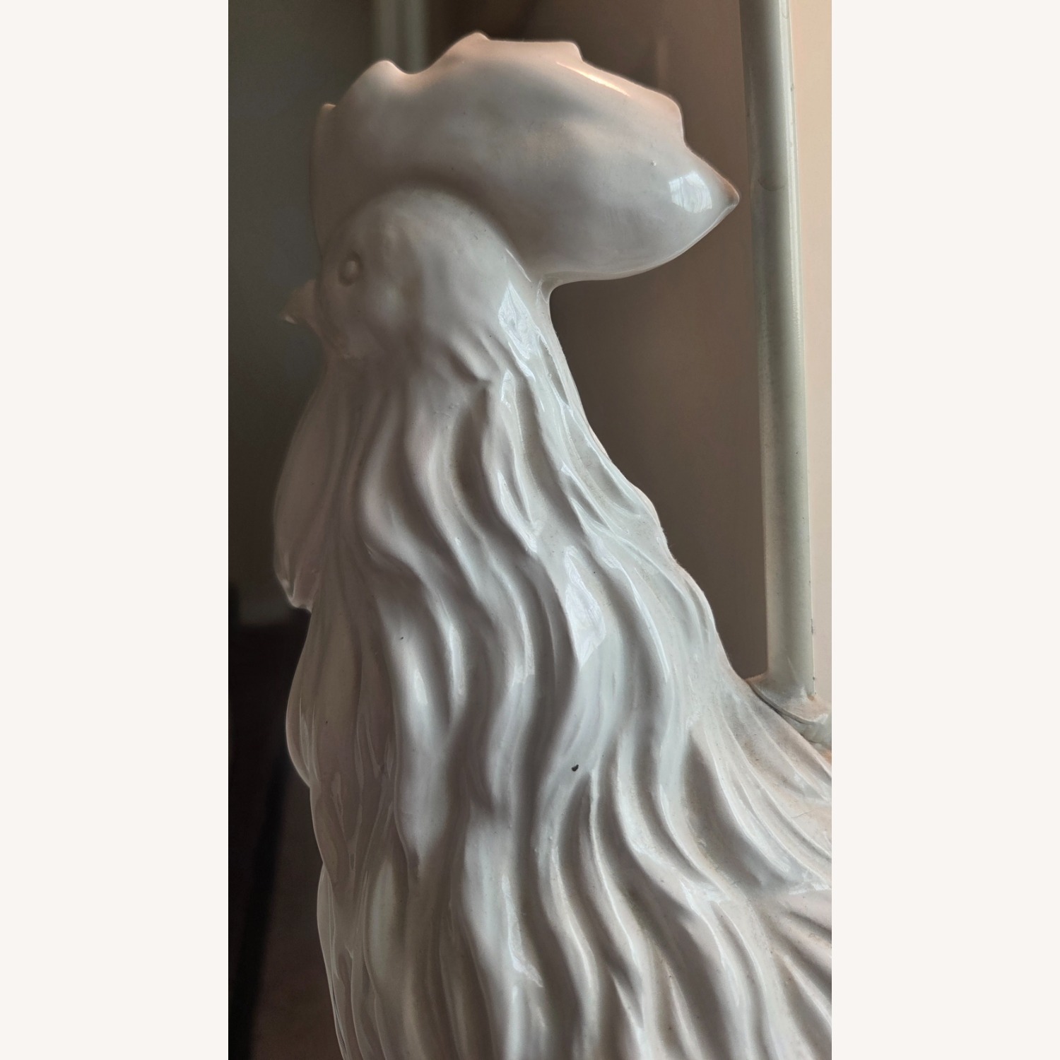 Vintage White Ceramic Rooster Table Lamp - image-7