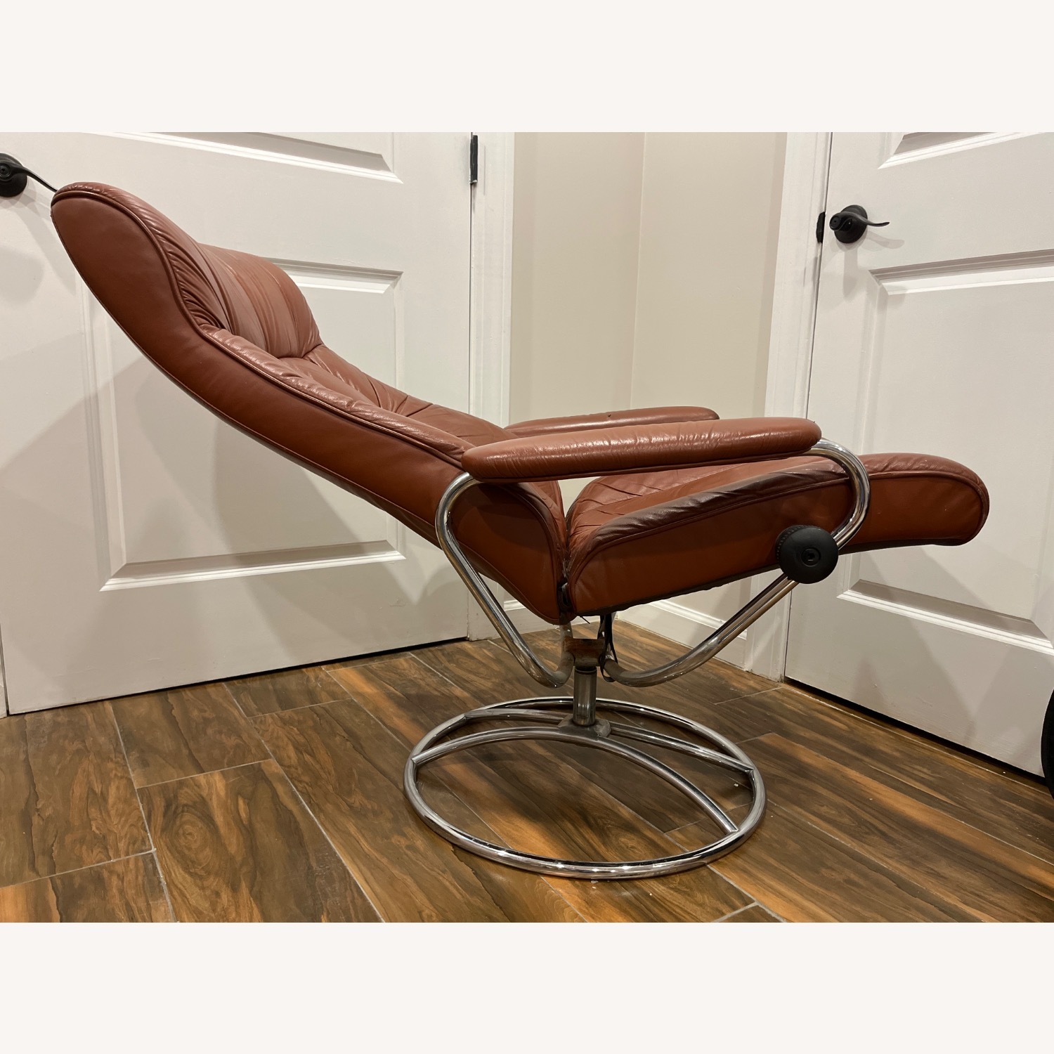 Dark Brown Faux Leather Recliner - image-8