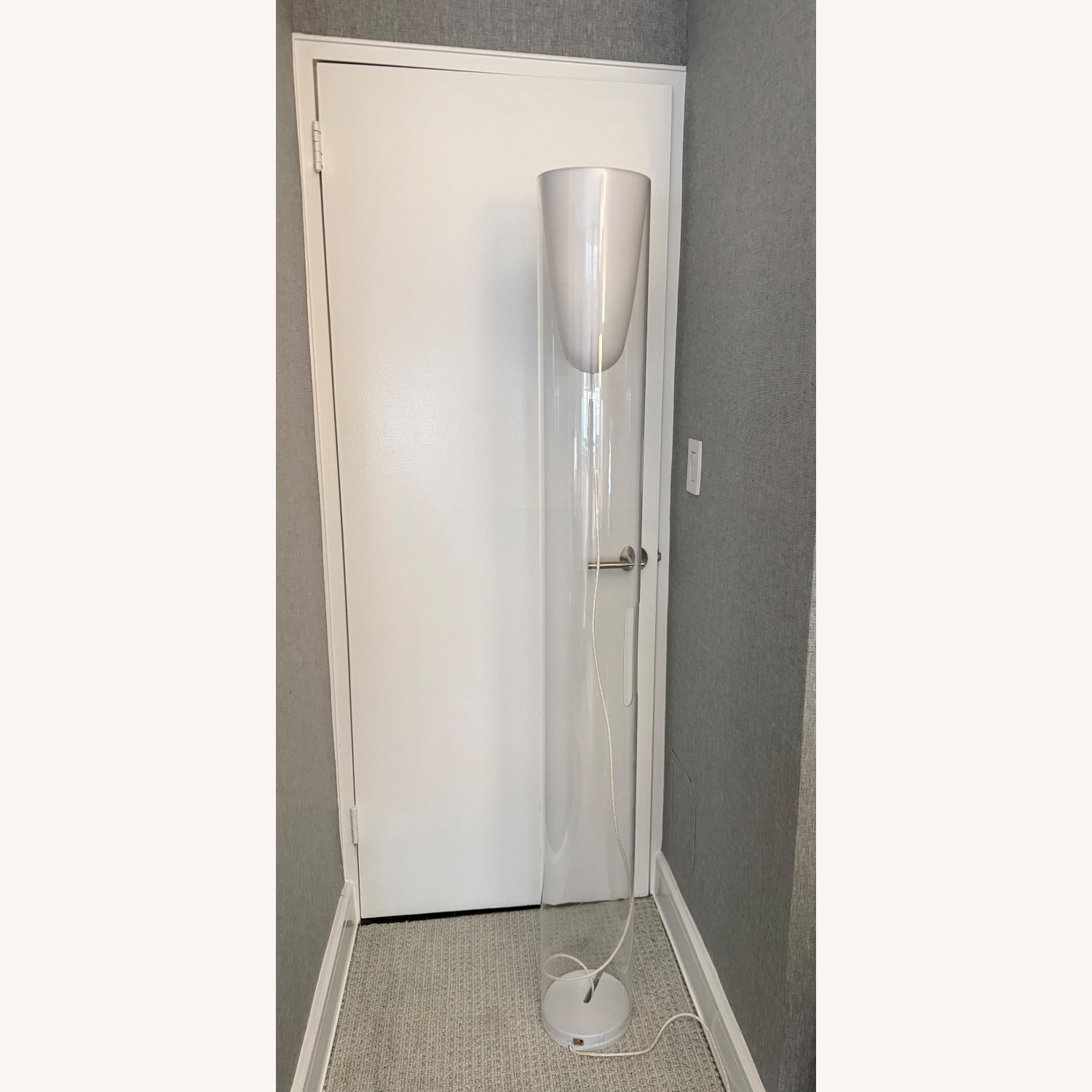 Kartell Toobe Floor Lamp Transparent Floor Lamp - image-2