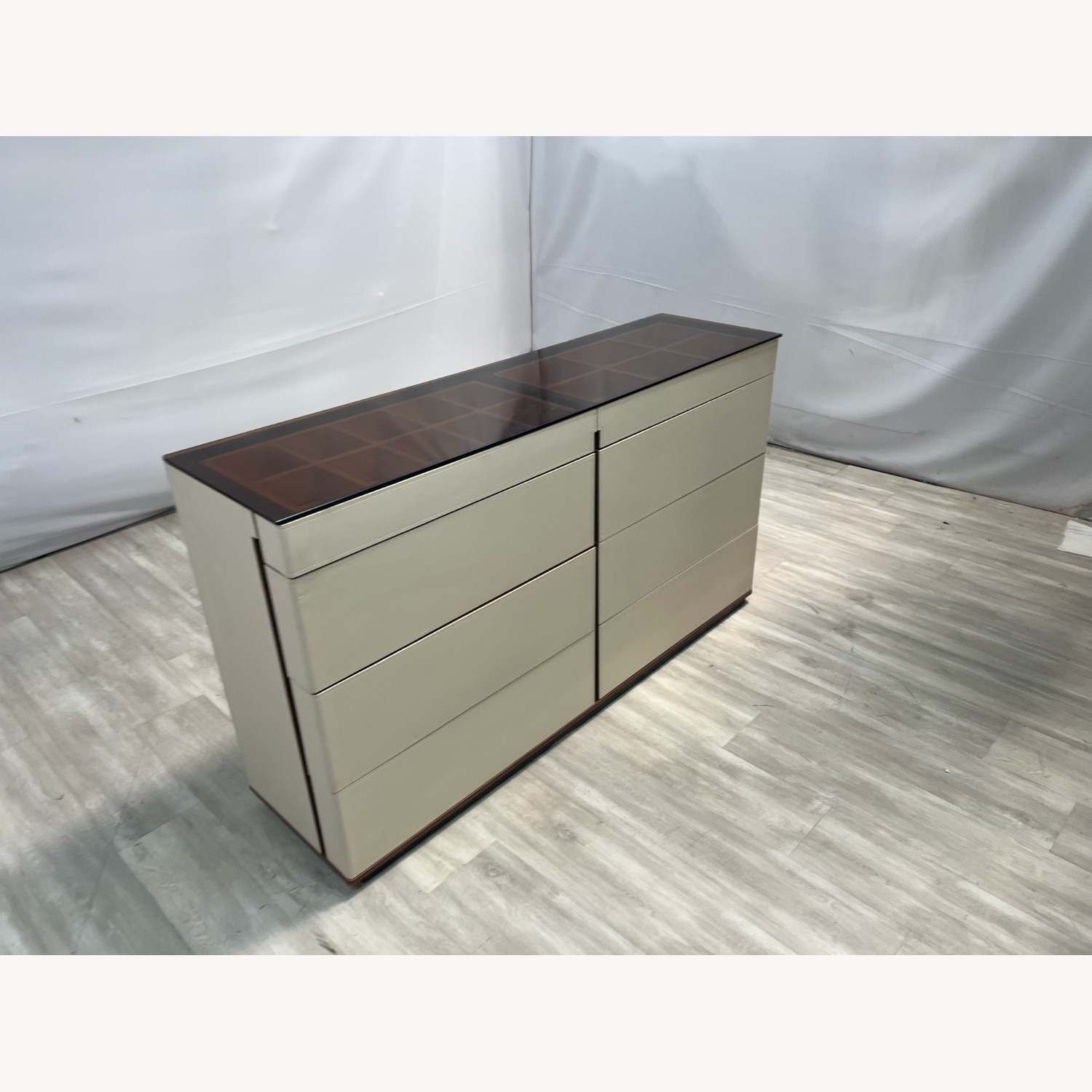 Parkerless Luxury Jewelry Display Door Cabinet - image-7