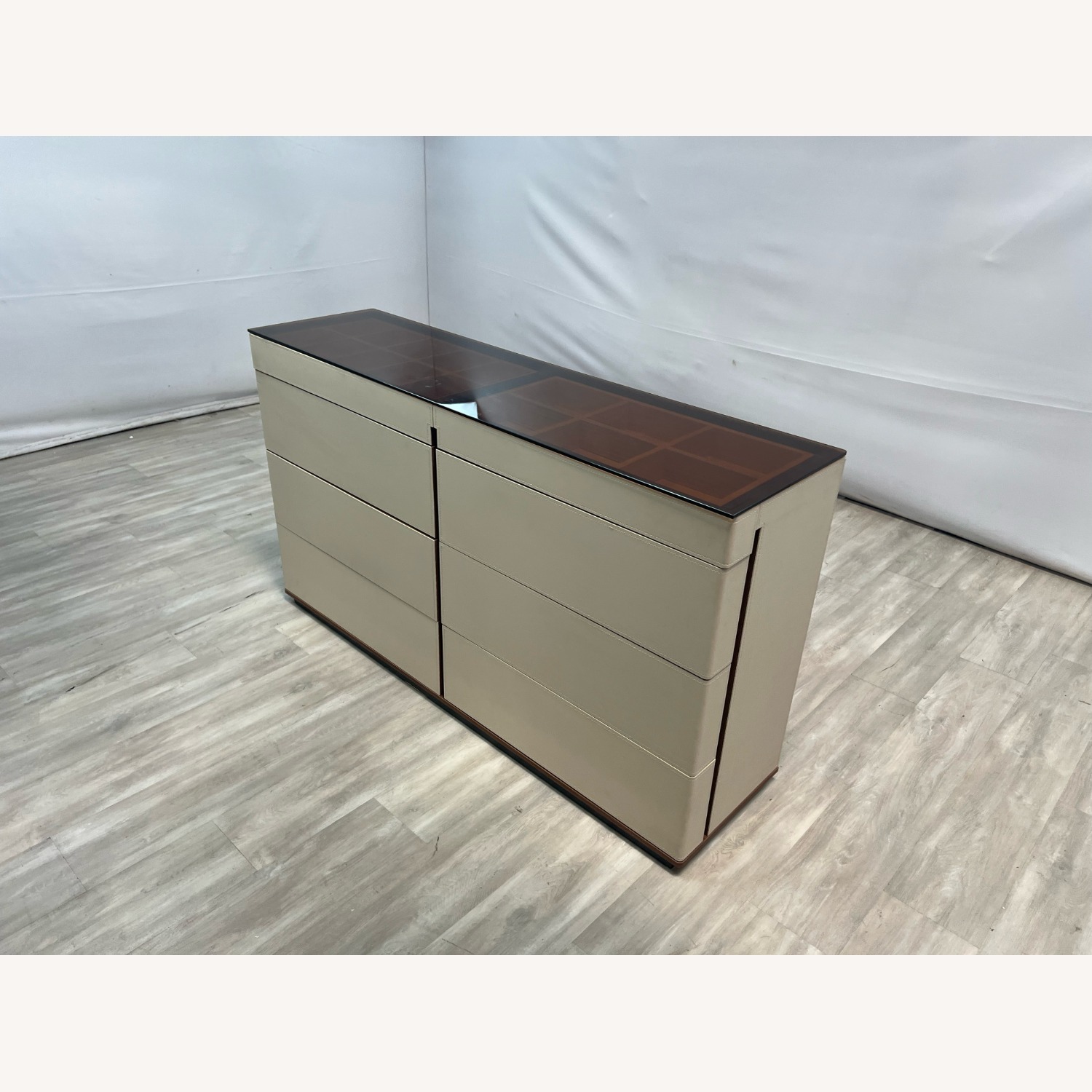 Parkerless Luxury Jewelry Display Door Cabinet - image-8