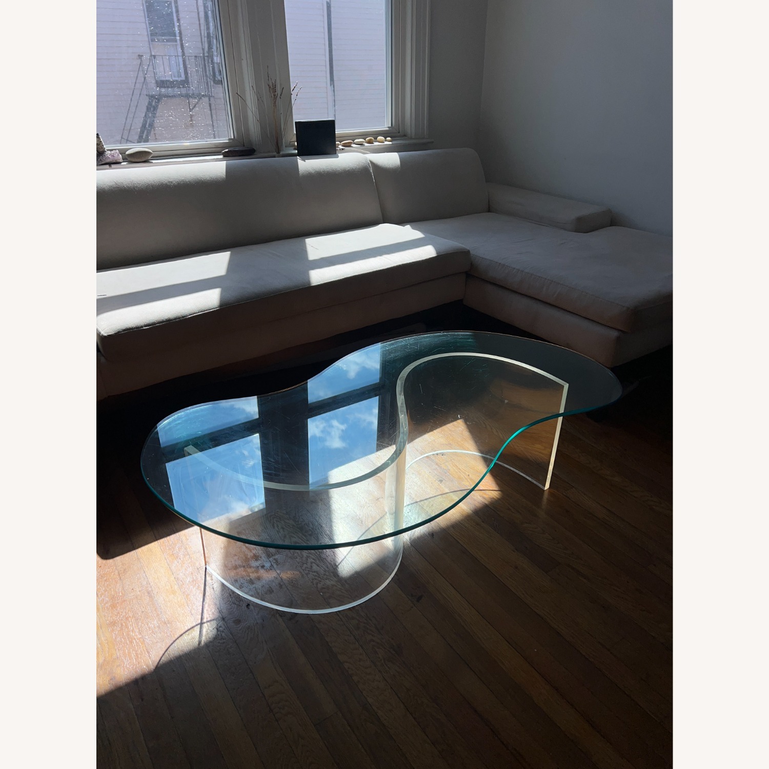 Vintage/Antique Transparent Coffee Table - image-4