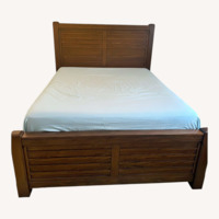 Ashley Furniture Queen Bed