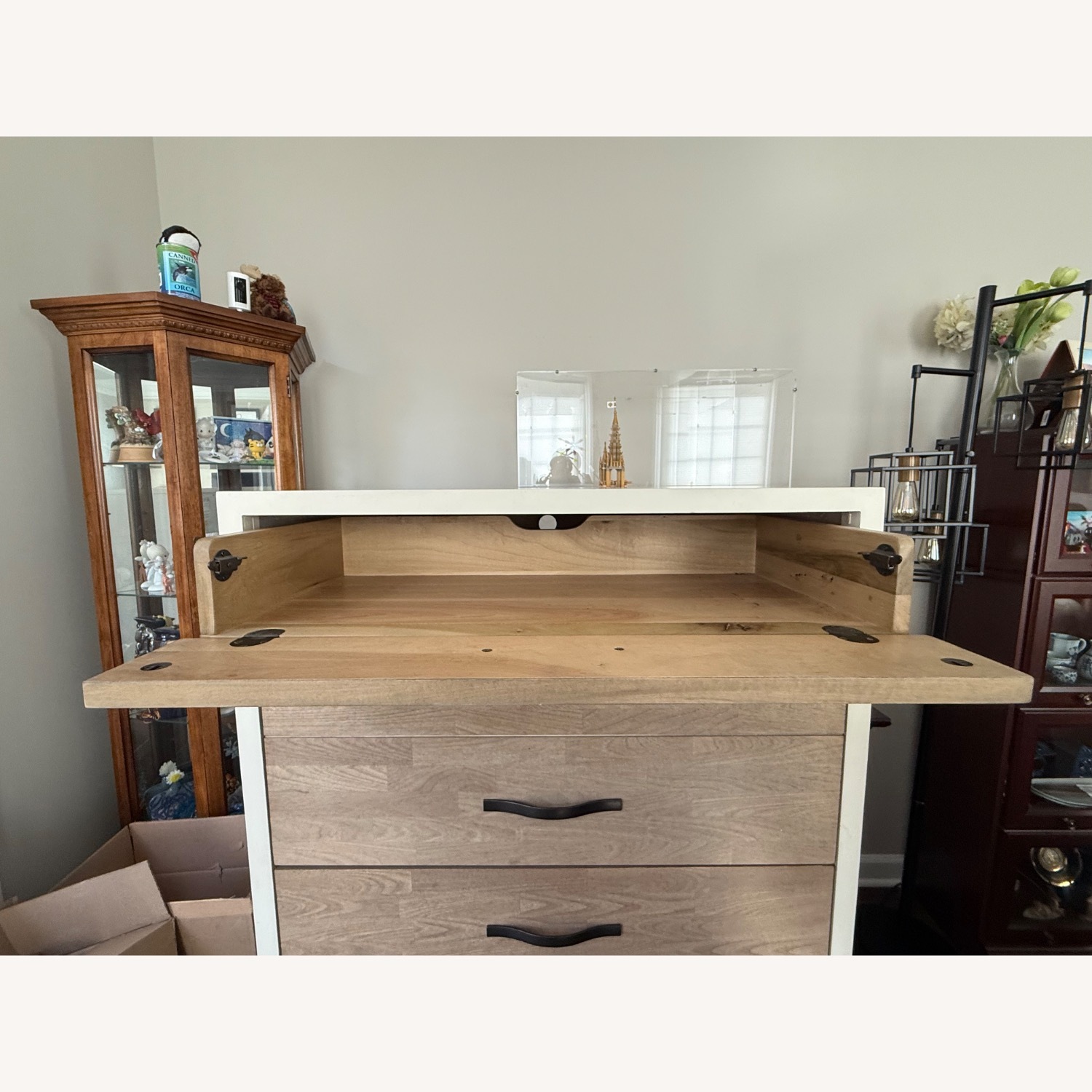 Universal Furniture Spencer Chest of Drawers - image-5