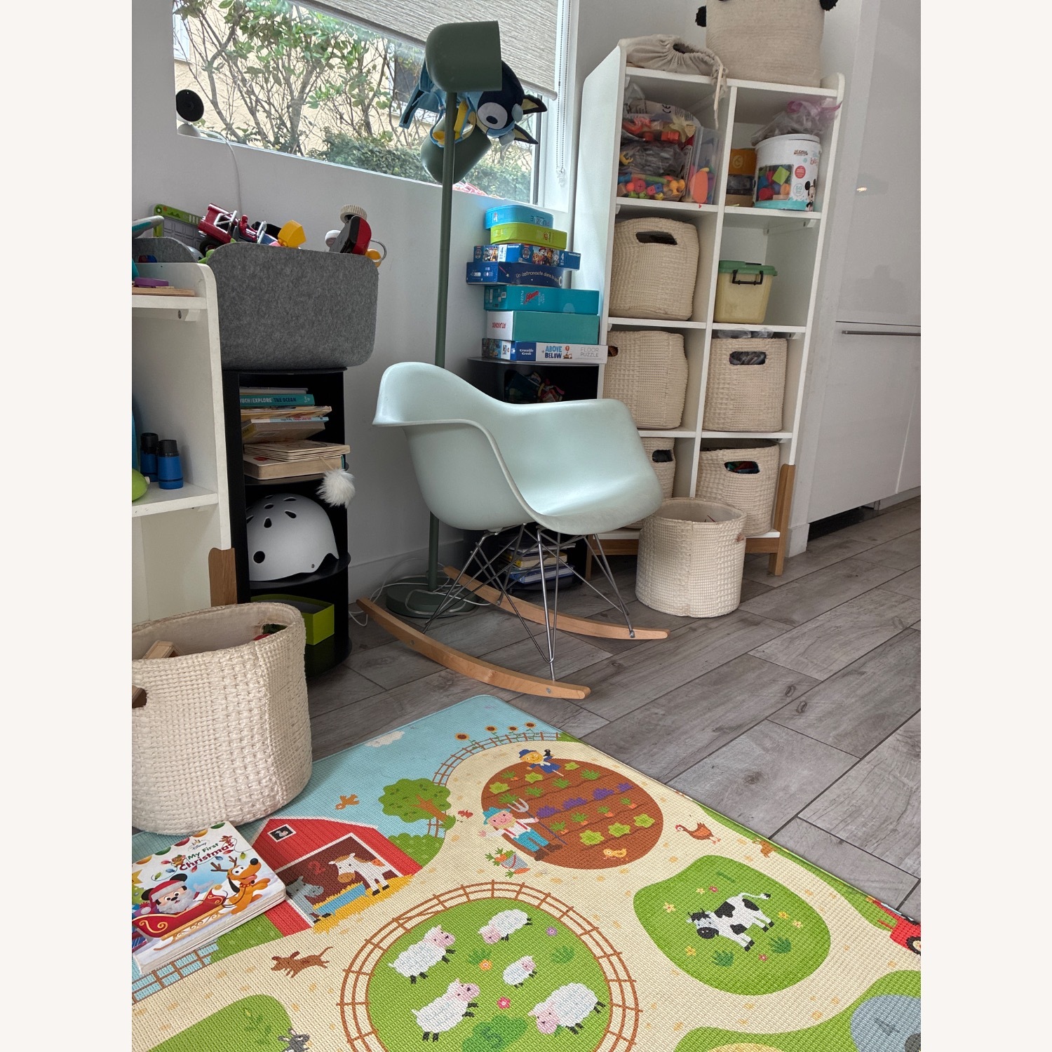 Herman Miller Eames Green Plastic Armchair - image-2