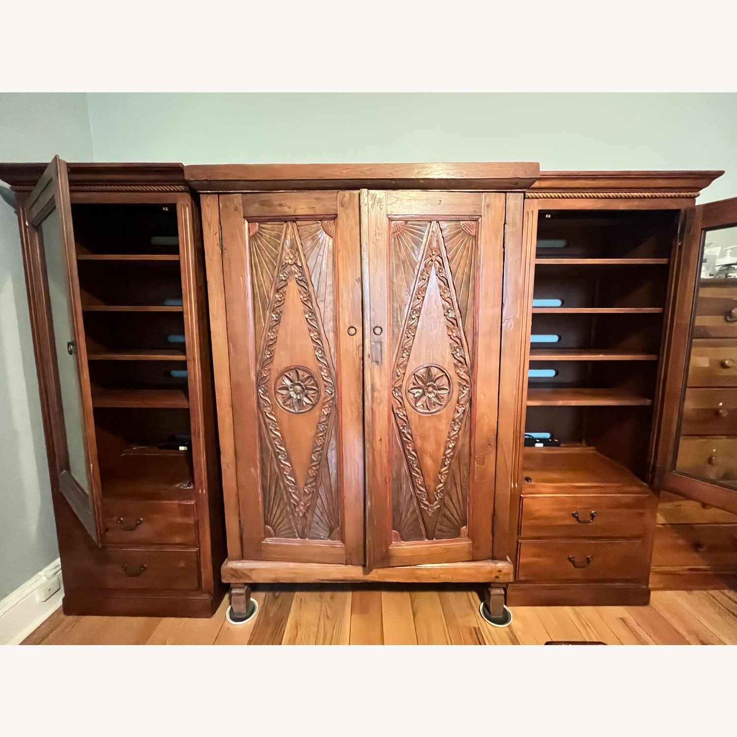 Ethan Allen 3-Piece Cabinet Set - image-5