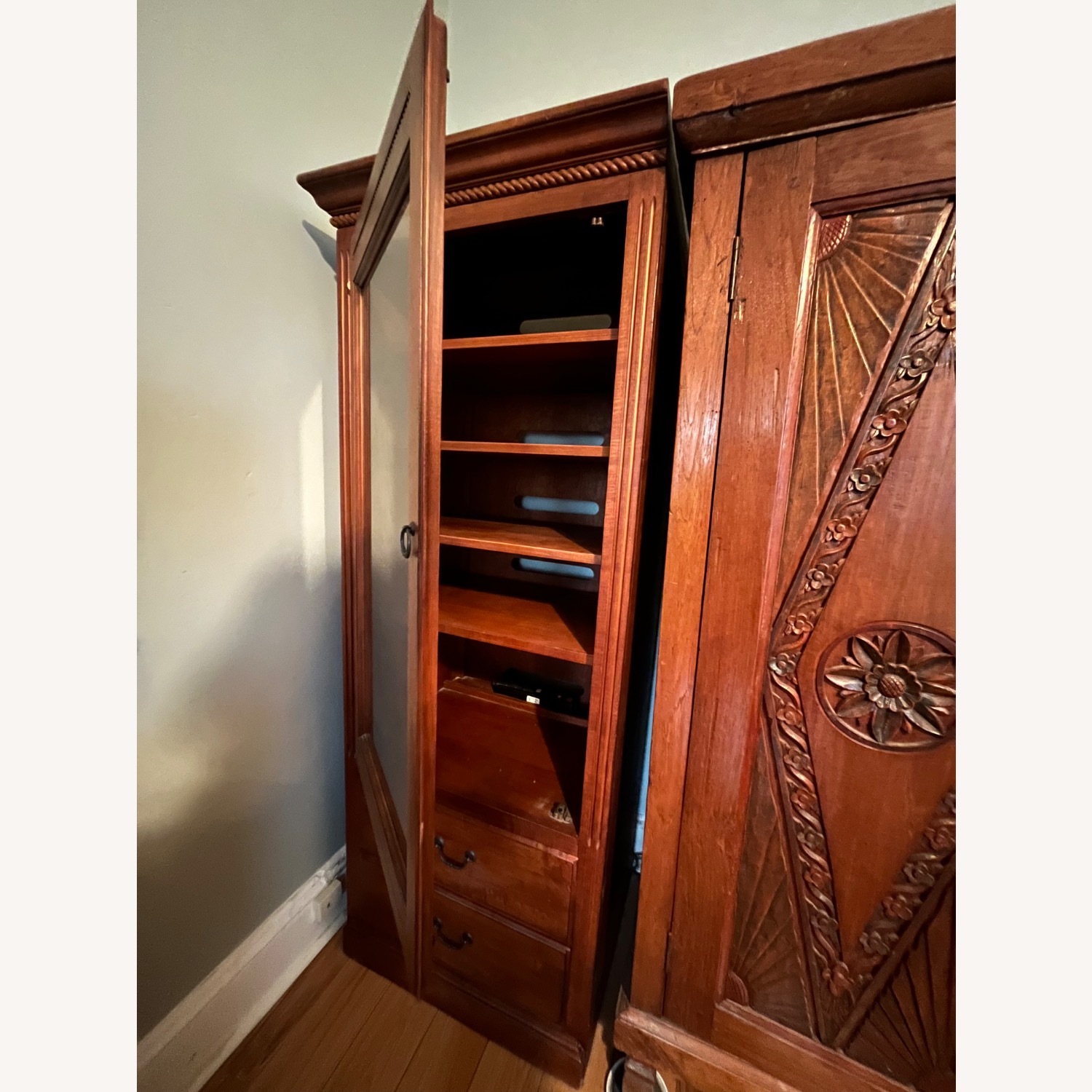 Ethan Allen 3-Piece Cabinet Set - image-6