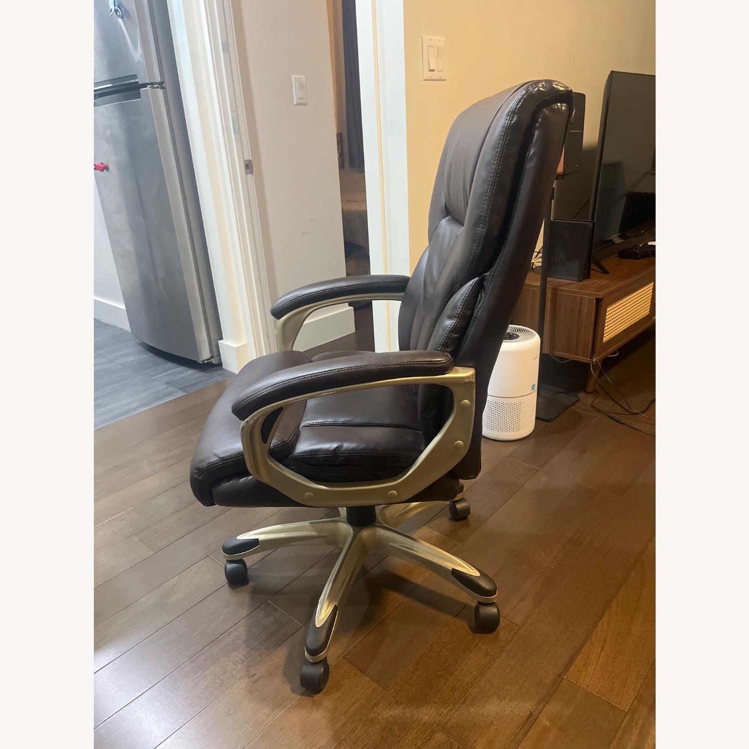 Amazon Dark Brown Faux Leather Office Chair - image-3