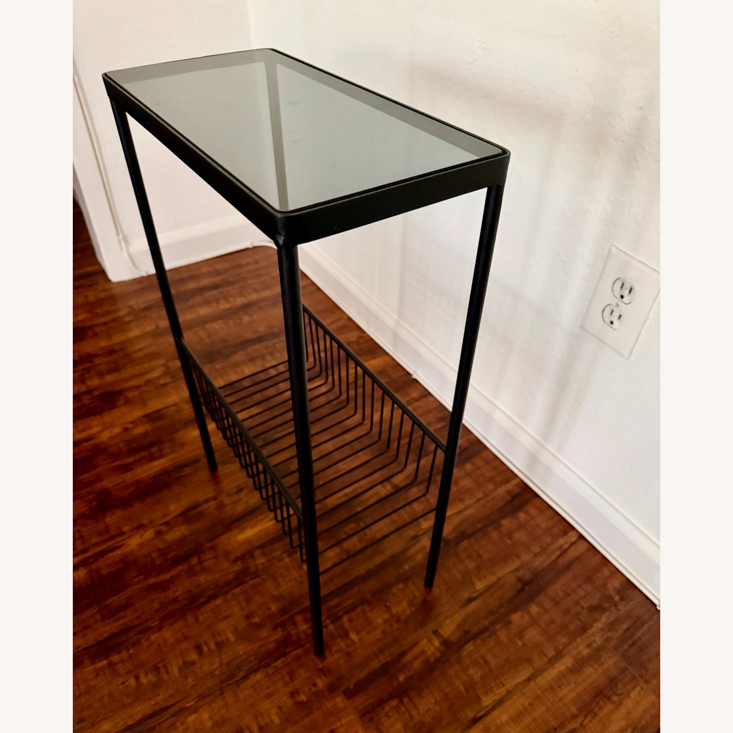 Dorman Glass End Table - image-2