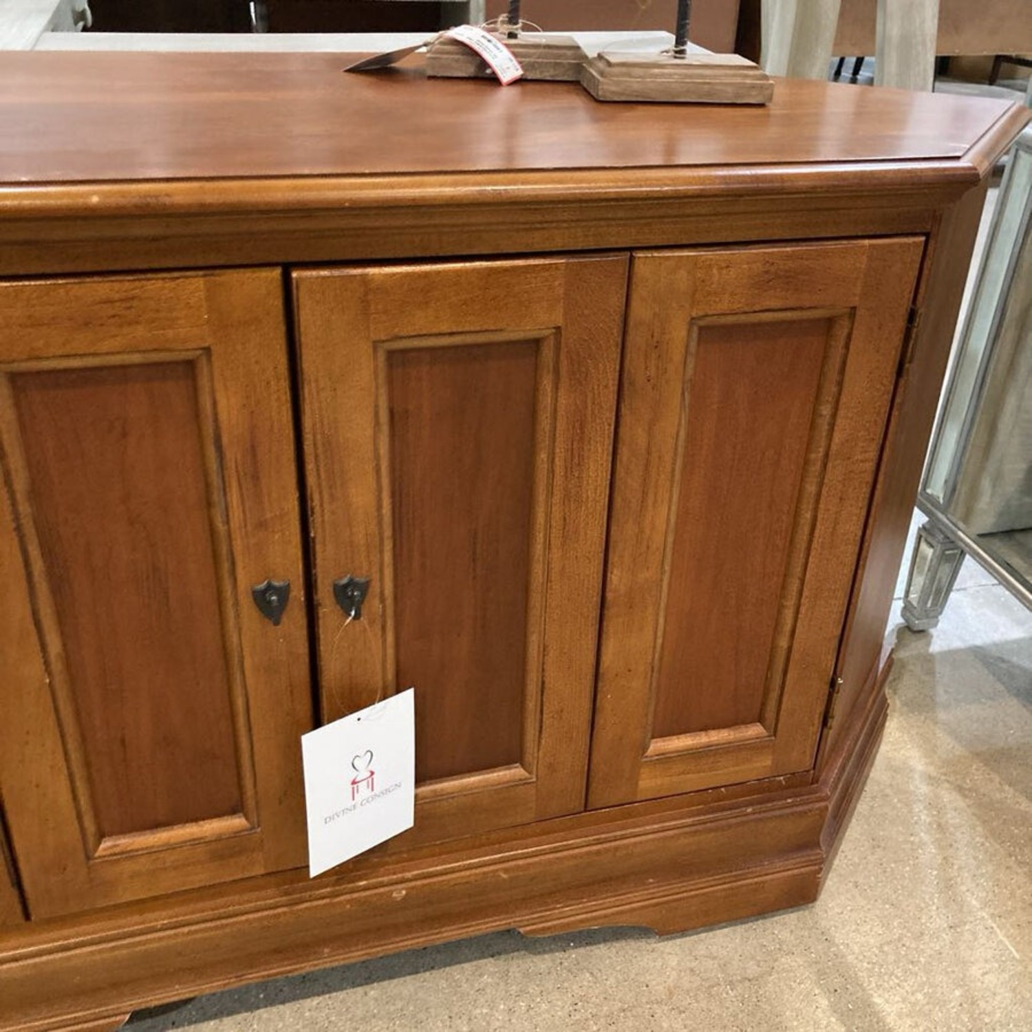 Hooker Furniture Wood Corner Stand Media Console - image-4